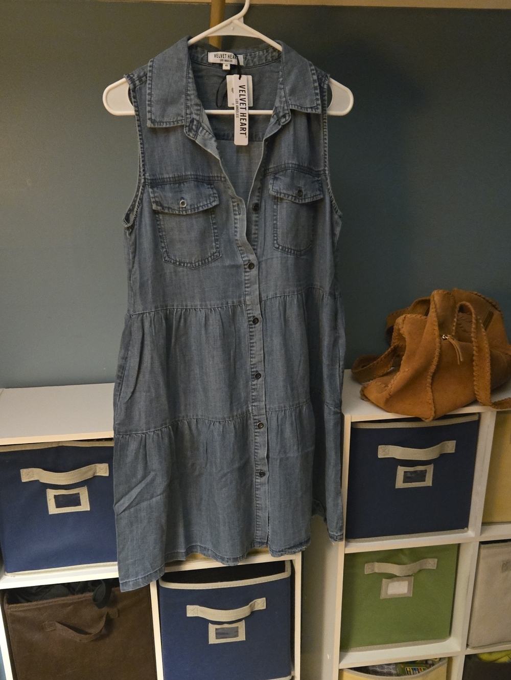 Sleeveless Denim Button-Front Dress in Blue